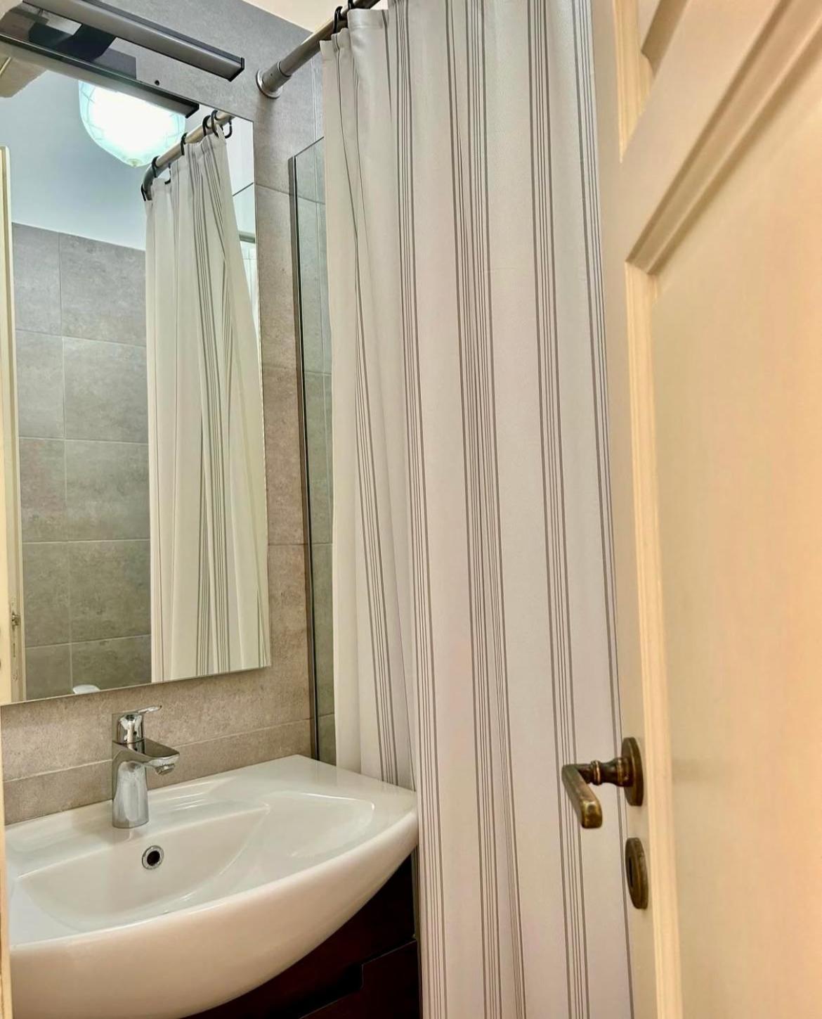 Guesthouse 1932 Химара Экстерьер фото